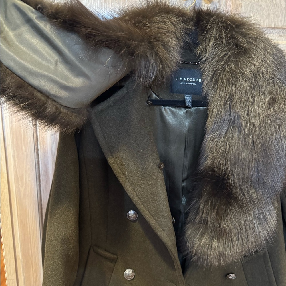 NWT! AUTHENTIC (detachable) FOX FUR! 1 Madison Olive wool Pea Coat! Stunning! - Picture 4 of 12
